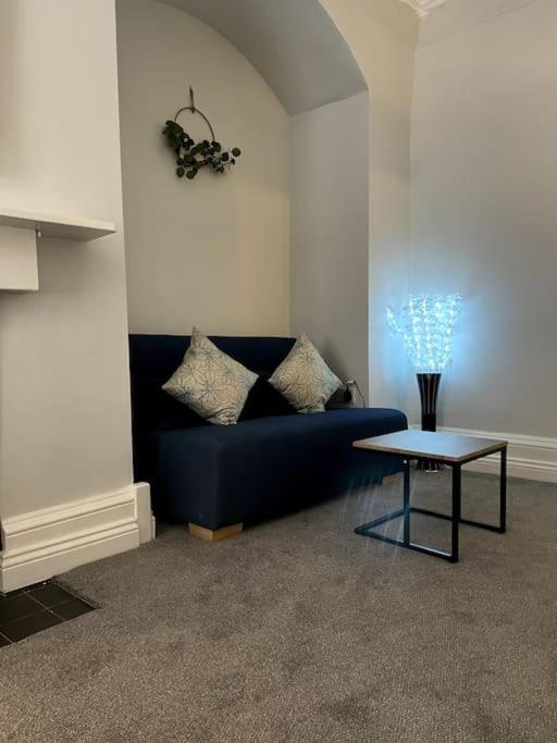 Flat 5 - 2 Bed Centre Affordable Quality Apartamento York